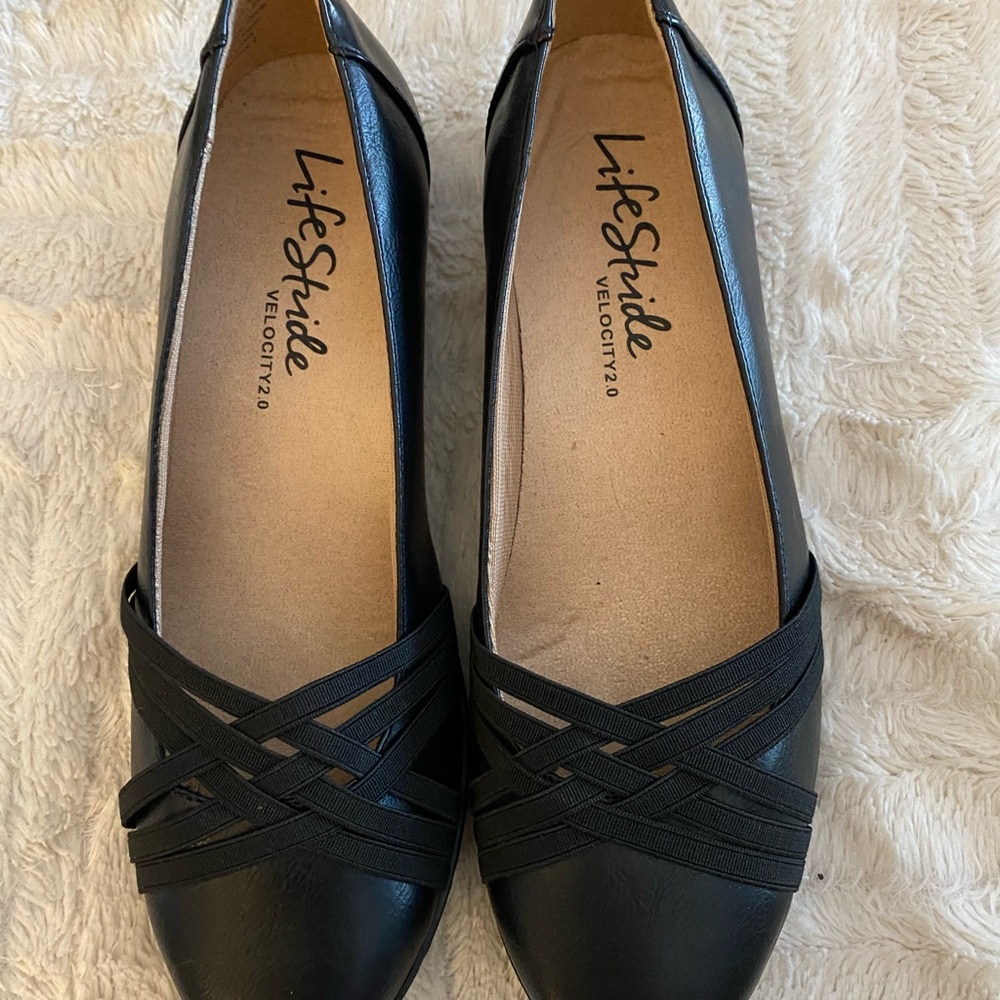 Life Stride Black Loafers with Crisscross Design